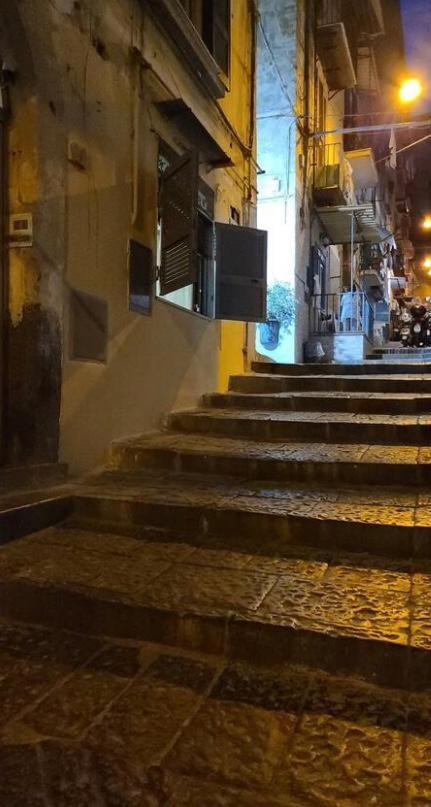 La Casa E Pulcinella Leilighet Napoli Eksteriør bilde